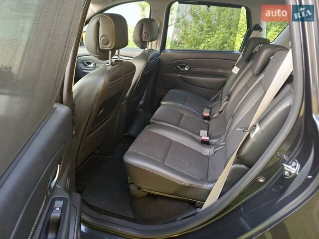 Черный Рено Сценик, объемом двигателя 1.87 л и пробегом 249 тыс. км за 7300 $, фото 9 на Automoto.ua