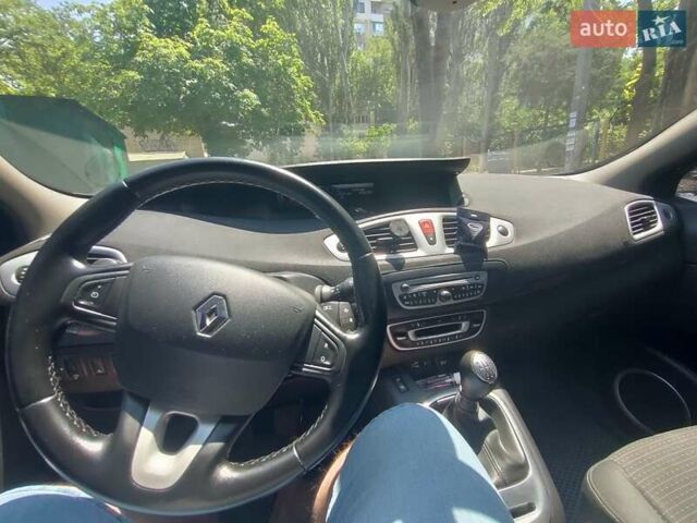 Черный Рено Сценик, объемом двигателя 1.5 л и пробегом 257 тыс. км за 6800 $, фото 2 на Automoto.ua