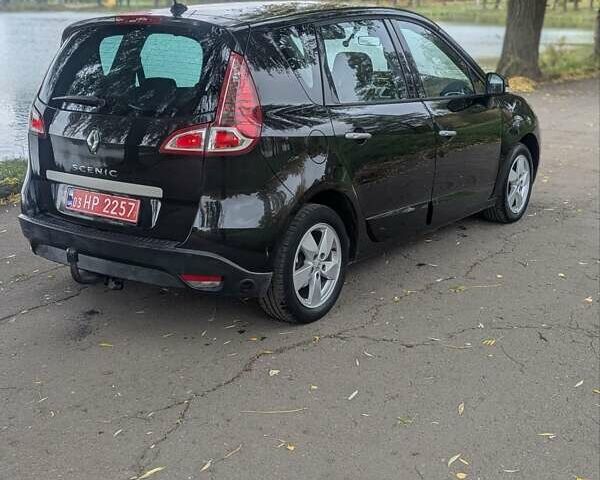 Рено Сценик 2010 в Ровно на Automoto.ua Черный Рено Сценик, объемом двигателя 1.6 л и пробегом 231 тыс. км за 7500 $, фото 3 на Automoto.ua