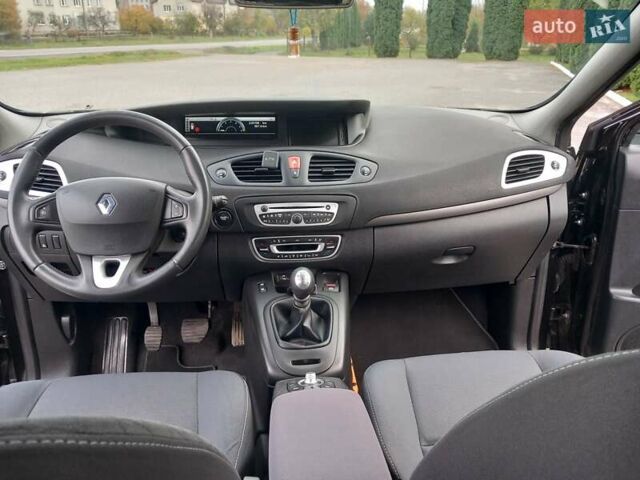 Рено Сценик 2010 в Дубно на Automoto.ua Черный Рено Сценик, объемом двигателя 1.5 л и пробегом 220 тыс. км за 6950 $, фото 32 на Automoto.ua