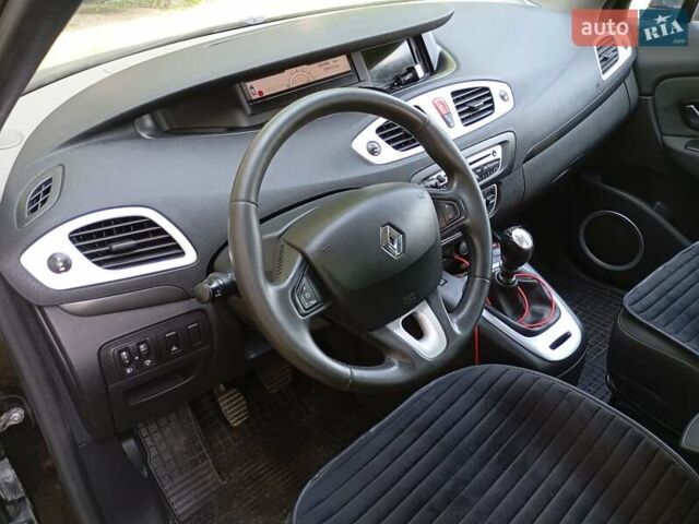 Чорний Рено Сценік, об'ємом двигуна 1.9 л та пробігом 260 тис. км за 7500 $, фото 22 на Automoto.ua