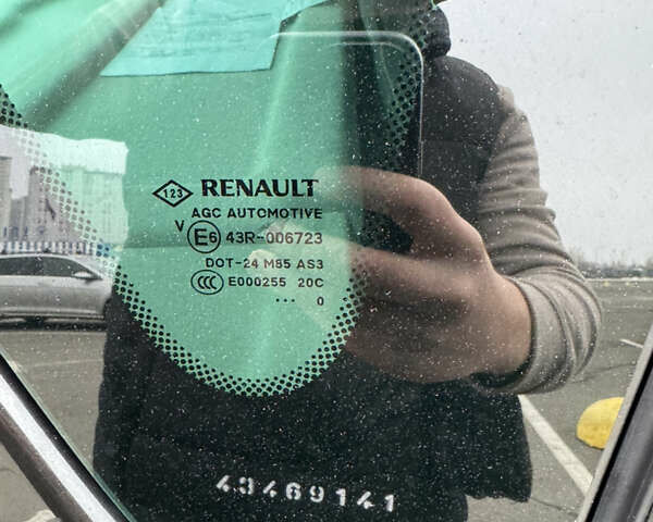 Черный Рено Сценик, объемом двигателя 1.5 л и пробегом 285 тыс. км за 6900 $, фото 19 на Automoto.ua