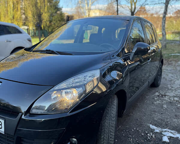 Черный Рено Сценик, объемом двигателя 1.5 л и пробегом 302 тыс. км за 5000 $, фото 1 на Automoto.ua