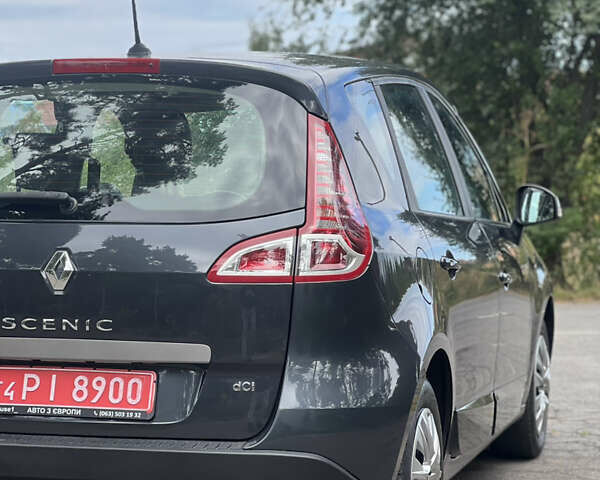 Чорний Рено Сценік, об'ємом двигуна 1.5 л та пробігом 206 тис. км за 7400 $, фото 12 на Automoto.ua