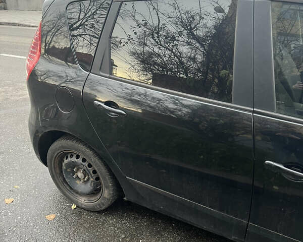 Чорний Рено Сценік, об'ємом двигуна 1.46 л та пробігом 250 тис. км за 3500 $, фото 12 на Automoto.ua