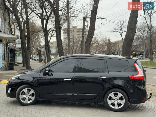 Черный Рено Сценик, объемом двигателя 1.6 л и пробегом 325 тыс. км за 8300 $, фото 4 на Automoto.ua