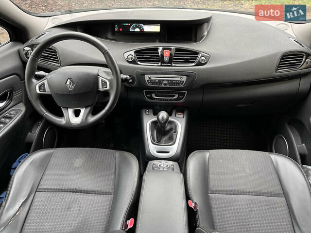 Чорний Рено Сценік, об'ємом двигуна 1.5 л та пробігом 279 тис. км за 7000 $, фото 16 на Automoto.ua