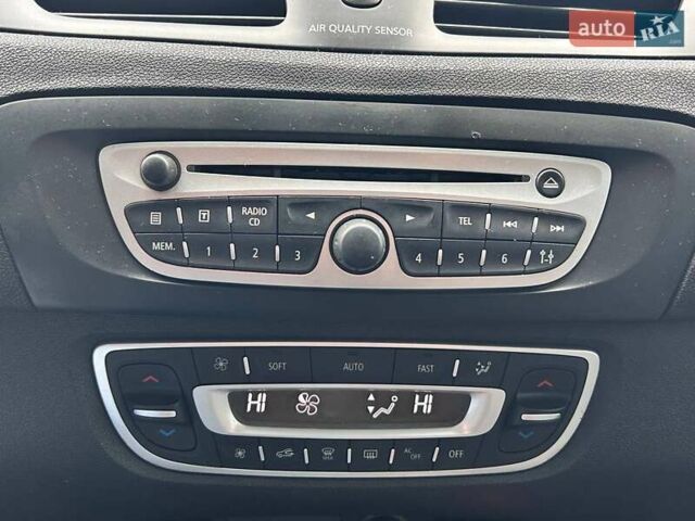 Черный Рено Сценик, объемом двигателя 1.5 л и пробегом 215 тыс. км за 7400 $, фото 18 на Automoto.ua