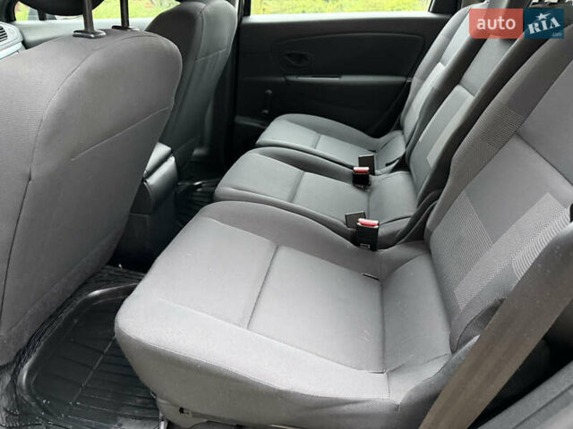 Чорний Рено Сценік, об'ємом двигуна 1.6 л та пробігом 179 тис. км за 6999 $, фото 23 на Automoto.ua