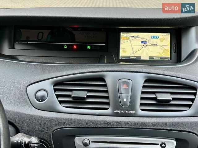 Черный Рено Сценик, объемом двигателя 1.5 л и пробегом 236 тыс. км за 7300 $, фото 32 на Automoto.ua