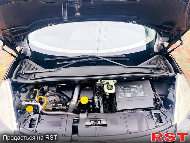 Рено Сценик 2011 в Полтаве на Automoto.ua Черный Рено Сценик, объемом двигателя 1.5 л и пробегом 270 тыс. км за 6000 $, фото 12 на Automoto.ua