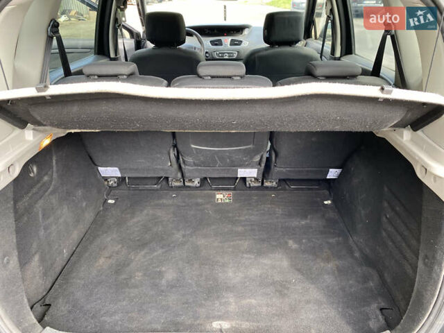 Черный Рено Сценик, объемом двигателя 1.46 л и пробегом 296 тыс. км за 5950 $, фото 12 на Automoto.ua