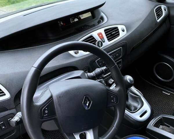 Чорний Рено Сценік, об'ємом двигуна 1.5 л та пробігом 180 тис. км за 7805 $, фото 8 на Automoto.ua