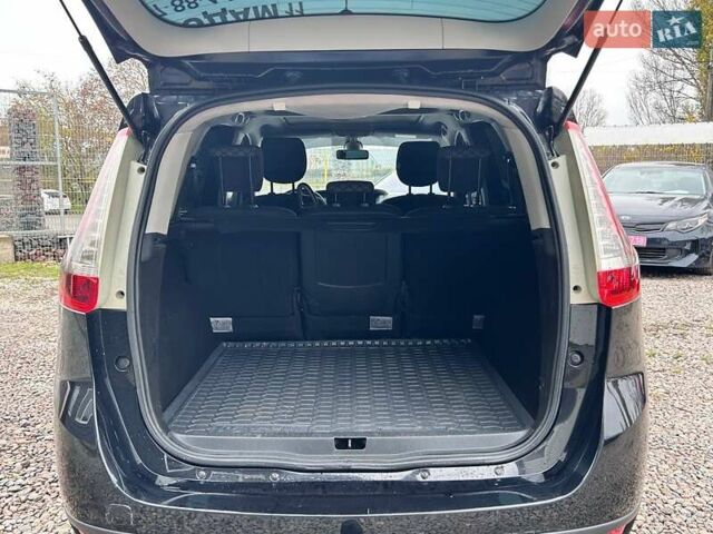 Черный Рено Сценик, объемом двигателя 1.5 л и пробегом 215 тыс. км за 7400 $, фото 27 на Automoto.ua