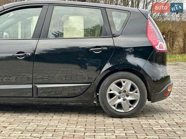 Черный Рено Сценик, объемом двигателя 1.5 л и пробегом 236 тыс. км за 7300 $, фото 16 на Automoto.ua