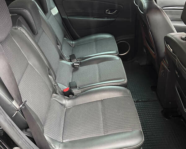 Чорний Рено Сценік, об'ємом двигуна 1.5 л та пробігом 279 тис. км за 7000 $, фото 14 на Automoto.ua