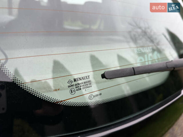Чорний Рено Сценік, об'ємом двигуна 1.6 л та пробігом 179 тис. км за 6999 $, фото 29 на Automoto.ua
