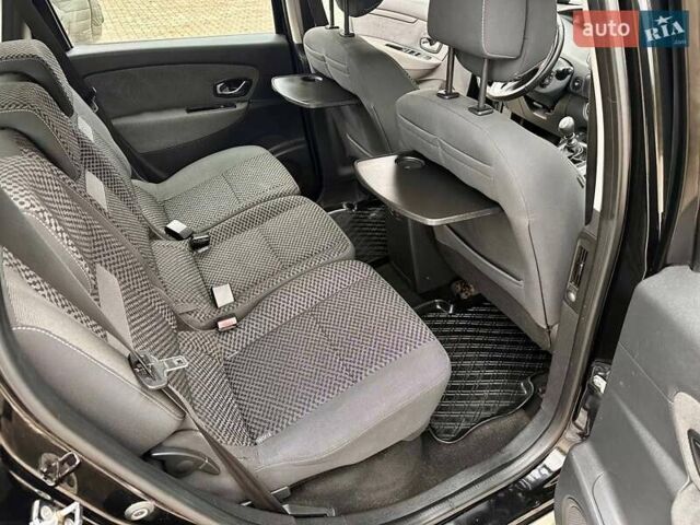 Черный Рено Сценик, объемом двигателя 1.5 л и пробегом 236 тыс. км за 7300 $, фото 22 на Automoto.ua