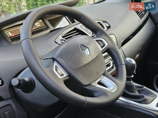 Чорний Рено Сценік, об'ємом двигуна 1.5 л та пробігом 272 тис. км за 6400 $, фото 34 на Automoto.ua