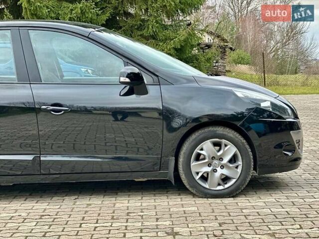 Черный Рено Сценик, объемом двигателя 1.5 л и пробегом 236 тыс. км за 7300 $, фото 7 на Automoto.ua