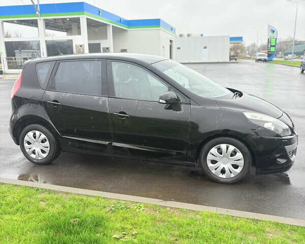 Черный Рено Сценик, объемом двигателя 2 л и пробегом 294 тыс. км за 6800 $, фото 4 на Automoto.ua