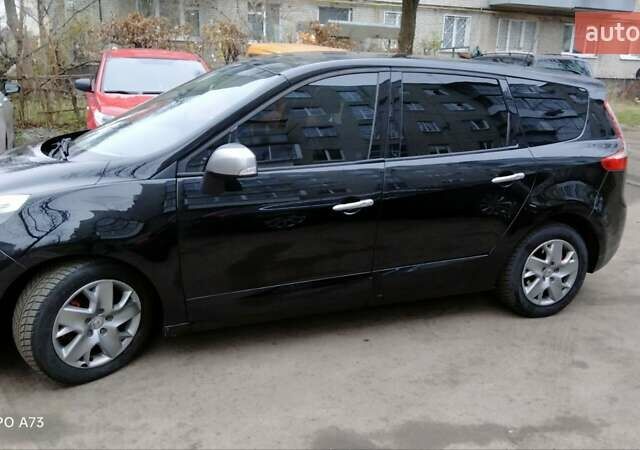 Черный Рено Сценик, объемом двигателя 1.46 л и пробегом 263 тыс. км за 7400 $, фото 1 на Automoto.ua