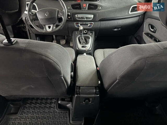 Чорний Рено Сценік, об'ємом двигуна 1.87 л та пробігом 278 тис. км за 5250 $, фото 17 на Automoto.ua