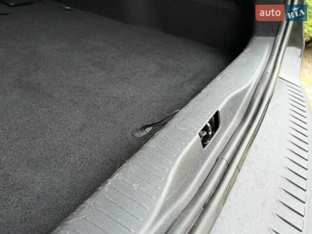 Чорний Рено Сценік, об'ємом двигуна 1.6 л та пробігом 179 тис. км за 6999 $, фото 27 на Automoto.ua