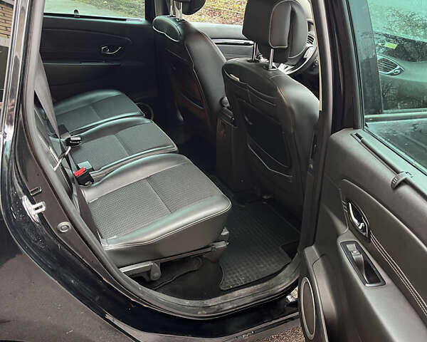 Чорний Рено Сценік, об'ємом двигуна 1.5 л та пробігом 279 тис. км за 7000 $, фото 13 на Automoto.ua