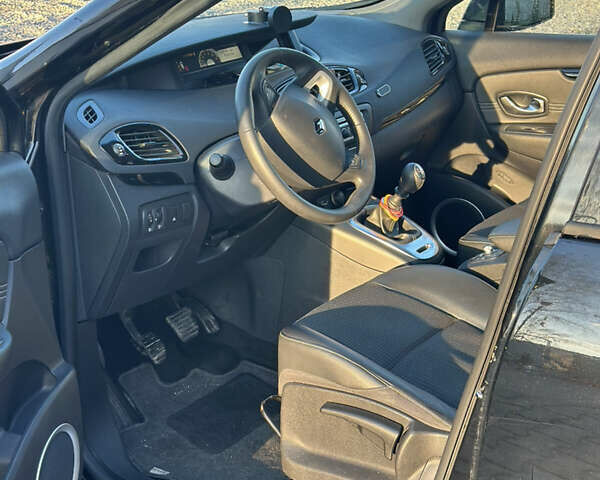 Черный Рено Сценик, объемом двигателя 1.4 л и пробегом 159 тыс. км за 6800 $, фото 19 на Automoto.ua