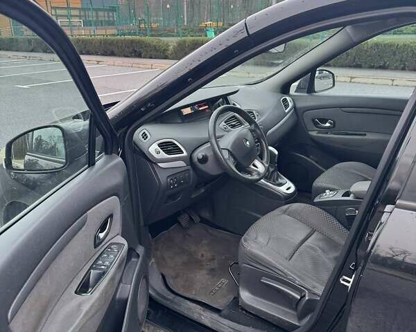 Чорний Рено Сценік, об'ємом двигуна 1.5 л та пробігом 242 тис. км за 8900 $, фото 4 на Automoto.ua