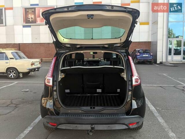 Черный Рено Сценик, объемом двигателя 1.6 л и пробегом 227 тыс. км за 9500 $, фото 5 на Automoto.ua