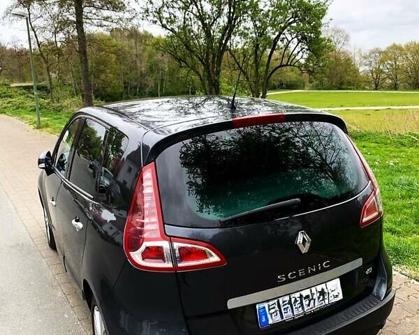 Чорний Рено Сценік, об'ємом двигуна 1.5 л та пробігом 180 тис. км за 7805 $, фото 3 на Automoto.ua