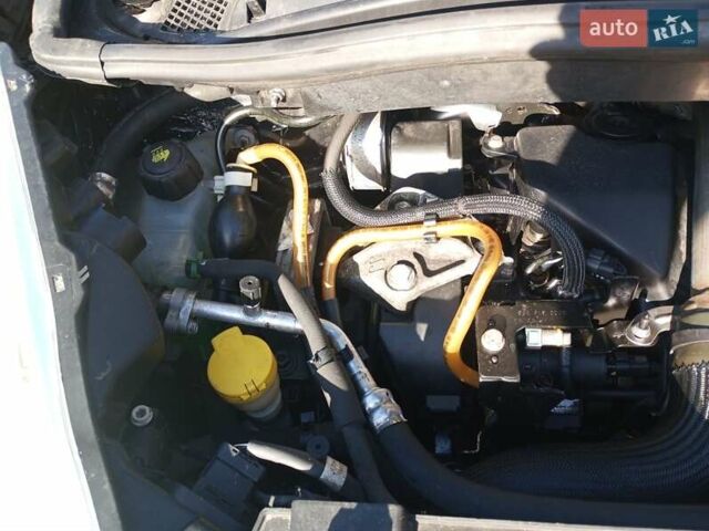 Чорний Рено Сценік, об'ємом двигуна 1.5 л та пробігом 226 тис. км за 6555 $, фото 14 на Automoto.ua