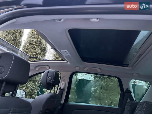 Черный Рено Сценик, объемом двигателя 1.6 л и пробегом 158 тыс. км за 8150 $, фото 46 на Automoto.ua