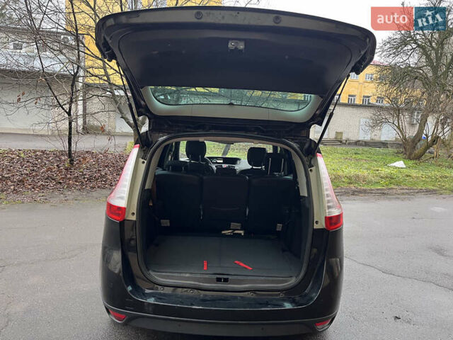 Чорний Рено Сценік, об'ємом двигуна 1.5 л та пробігом 279 тис. км за 7000 $, фото 8 на Automoto.ua