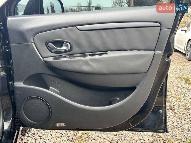 Черный Рено Сценик, объемом двигателя 1.5 л и пробегом 215 тыс. км за 7400 $, фото 30 на Automoto.ua