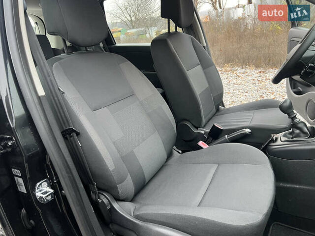 Черный Рено Сценик, объемом двигателя 1.6 л и пробегом 202 тыс. км за 8799 $, фото 51 на Automoto.ua