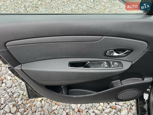 Черный Рено Сценик, объемом двигателя 1.6 л и пробегом 202 тыс. км за 8799 $, фото 23 на Automoto.ua