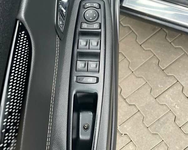 Черный Рено Сценик, объемом двигателя 1.5 л и пробегом 242 тыс. км за 7800 $, фото 10 на Automoto.ua