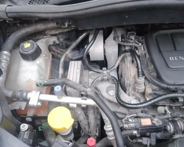 Черный Рено Сценик, объемом двигателя 1.6 л и пробегом 173 тыс. км за 9300 $, фото 16 на Automoto.ua