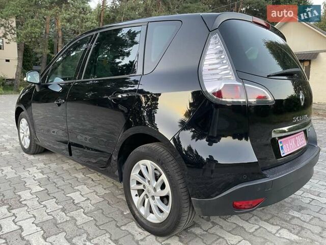 Черный Рено Сценик, объемом двигателя 1.5 л и пробегом 214 тыс. км за 8700 $, фото 11 на Automoto.ua