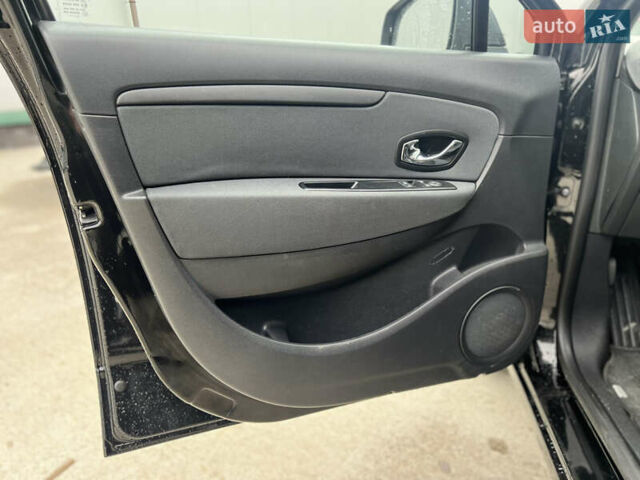 Рено Сценік 2012 у Вінниці на Automoto.ua Чорний Рено Сценік, об'ємом двигуна 1.6 л та пробігом 202 тис. км за 8700 $, фото 26 на Automoto.ua