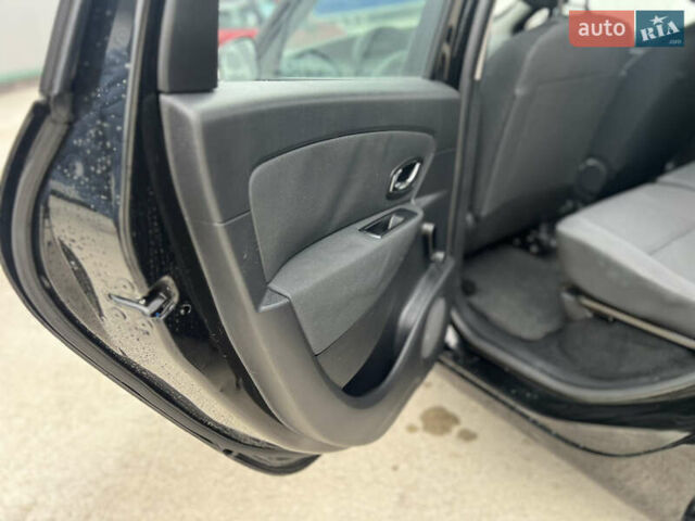 Рено Сценік 2012 у Вінниці на Automoto.ua Чорний Рено Сценік, об'ємом двигуна 1.6 л та пробігом 202 тис. км за 8700 $, фото 44 на Automoto.ua
