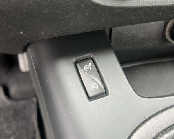 Рено Сценік 2012 у Вінниці на Automoto.ua Чорний Рено Сценік, об'ємом двигуна 1.6 л та пробігом 202 тис. км за 8700 $, фото 41 на Automoto.ua