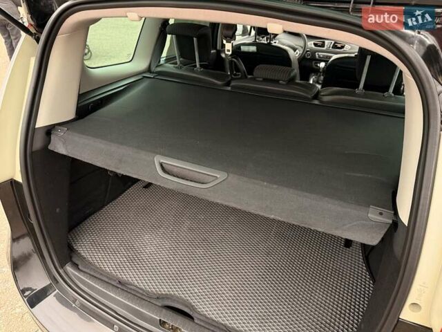 Черный Рено Сценик, объемом двигателя 1.5 л и пробегом 264 тыс. км за 8100 $, фото 25 на Automoto.ua