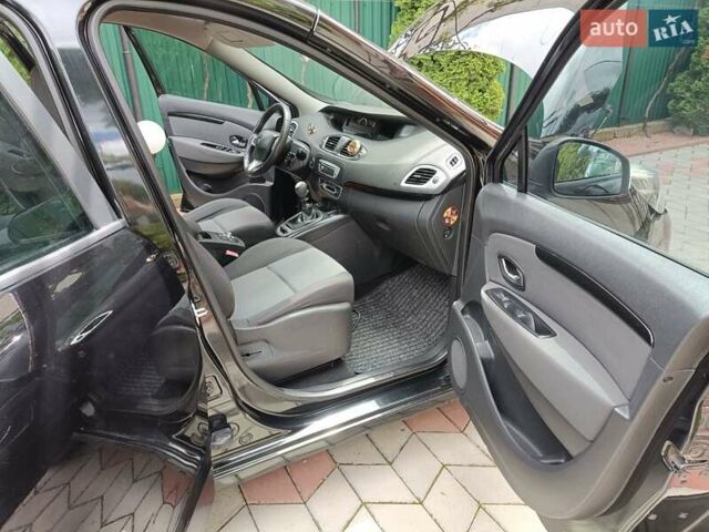 Черный Рено Сценик, объемом двигателя 1.5 л и пробегом 242 тыс. км за 7200 $, фото 12 на Automoto.ua
