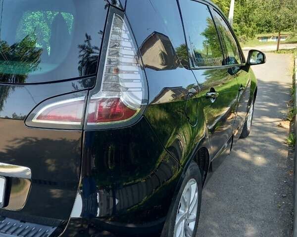 Чорний Рено Сценік, об'ємом двигуна 1.46 л та пробігом 305 тис. км за 8100 $, фото 8 на Automoto.ua