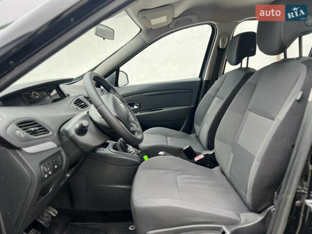 Рено Сценік 2012 у Вінниці на Automoto.ua Чорний Рено Сценік, об'ємом двигуна 1.6 л та пробігом 202 тис. км за 8700 $, фото 25 на Automoto.ua