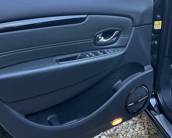 Чорний Рено Сценік, об'ємом двигуна 1.6 л та пробігом 213 тис. км за 8450 $, фото 26 на Automoto.ua